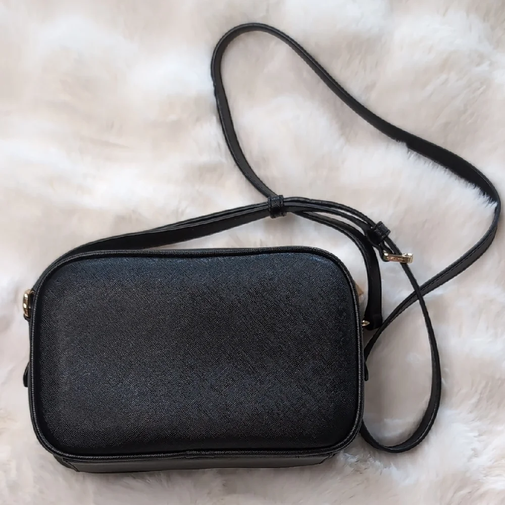 Marc Jacobs Liaison Black Crossbody Bag - Picture 2 of 9
